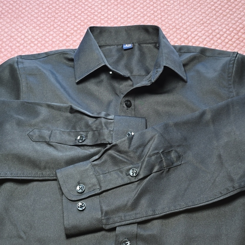 Black Button-Up Shirt (Unbranded)  Size 6-7